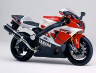 yamaha R7 OW 700 2002